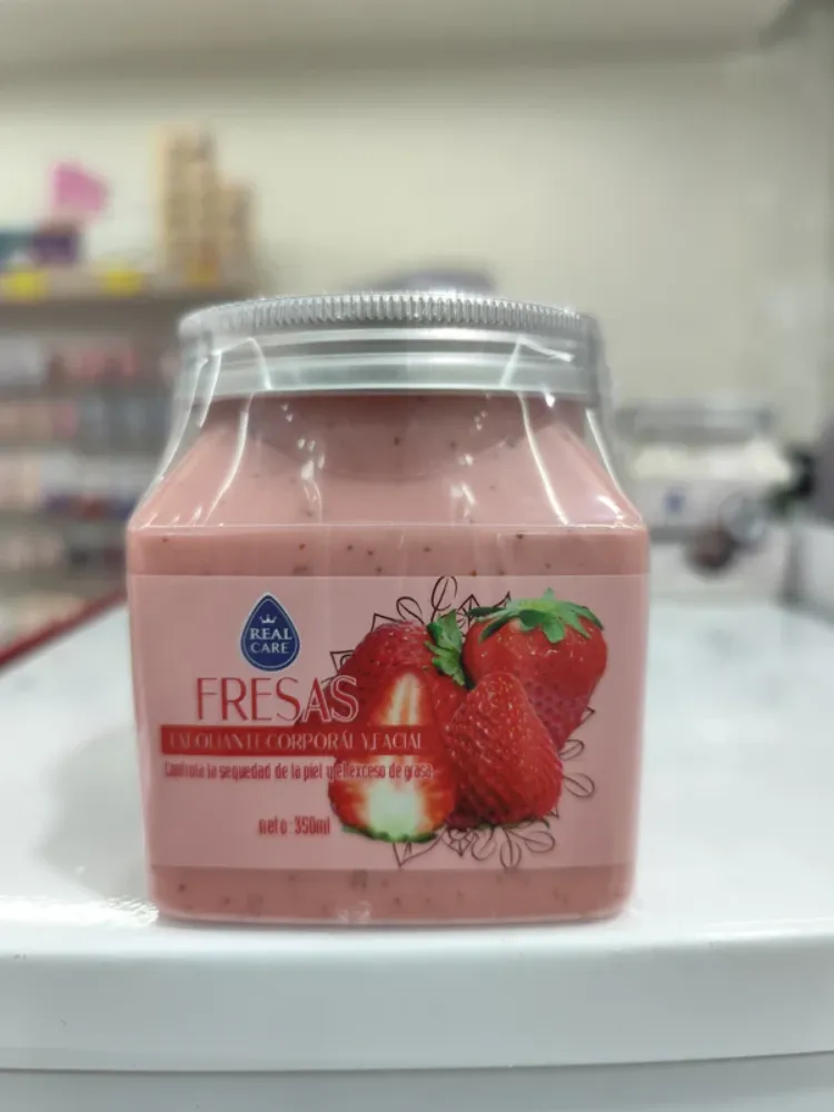 Imagen de REAL CARE EXFOLIANTE CORP. Y FAC FRESAS 350ML