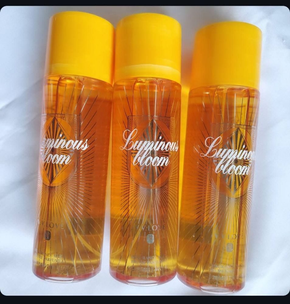 Imagen de PERFUME V.V.LOVE LUMINOUS CLOOM VL9022-12 220ML